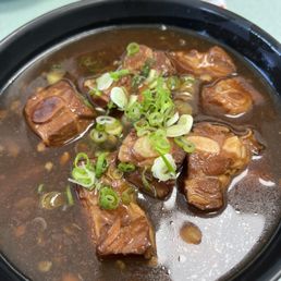 Ribs in Black Bean Sauce w/ Rice Noodle