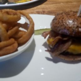 Bacon burger with onion rings