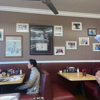 The Serving Spoon - All the famous people on the wall - Breakfast & Brunch Near Me - Inglewood, California The Serving Spoon - All the famous people on the wall - Breakfast & Brunch Near Me - Inglewood, California