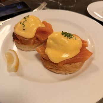 Hotel Café Royal - Salmon Benedict - Hotels Near Me - London, XGL Hotel Café Royal - Salmon Benedict - Hotels Near Me - London, XGL