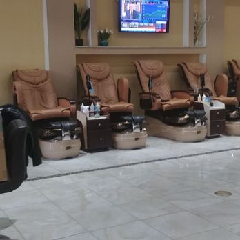 Campus Nails And Spa - This is the peticure area. Very nice. - Nail Salons Near Me - Columbia, South Carolina