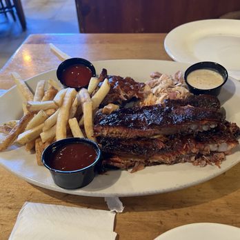 Jim 'N Nick's Bar-B-Q - Barbeque Near Me - Trussville, Alabama