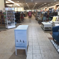 Bealls Department Store - Home Decor