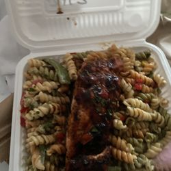 Irie Pasta with grilled Salmon (With the sweet chili sauce).