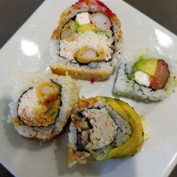 Sumo Sushi - Yummy Yummy, Caterpillar, Philly and Crunch - Sushi Bars Near Me - Maple Valley, Washington