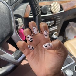 Polished It - Henna nail art