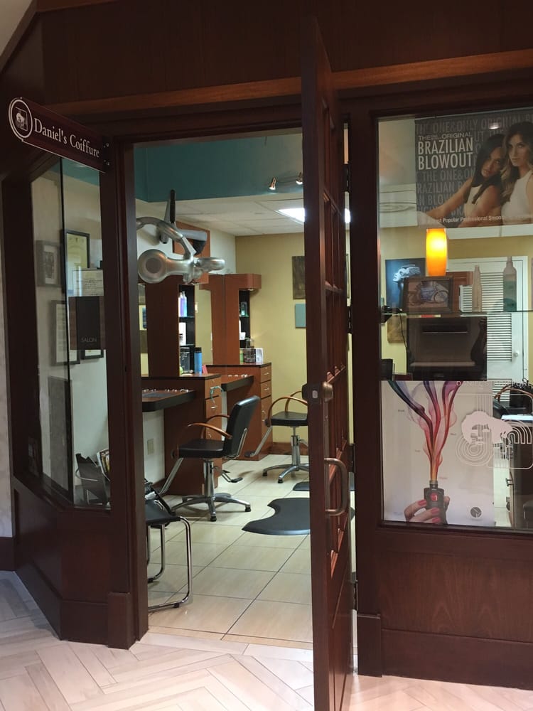 DANIEL’S COIFFURE Updated September 2024 900 N Shoreline Blvd