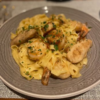 Bali Oceanfront - Seafood Near Me - Honolulu, Hawaii