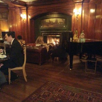 Hotel Sorrento - Free Happy hour space just off the lobby. - Hotels Near Me - Seattle, Washington