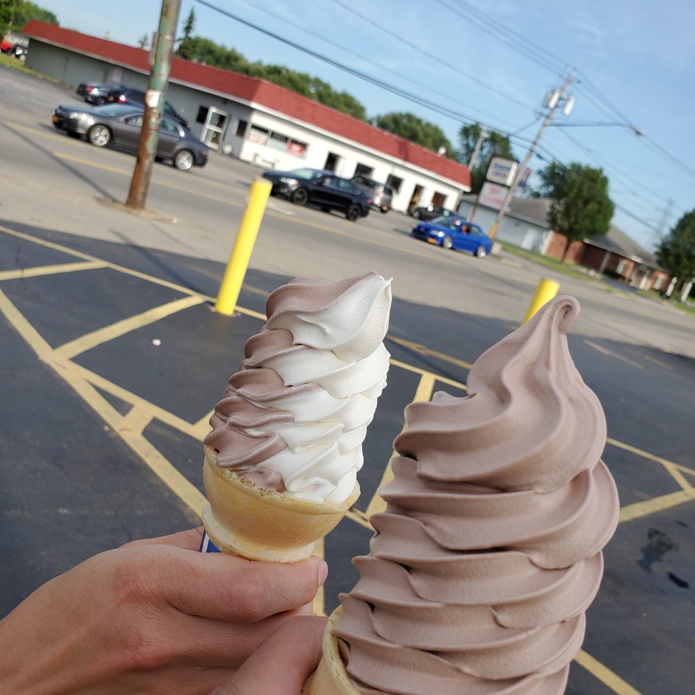 Fran-Ceil Custard - Ice Cream & Frozen Yogurt Near Me - Buffalo, New York