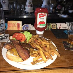 The Bent Elbow - The bent elbow burger. Looks delicious.