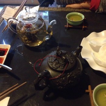 Lecker Song - Jasmin tea and Kunst tea - Dim Sum Near Me - Berlin, BE