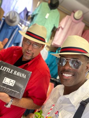 D Asis Guayaberas by null