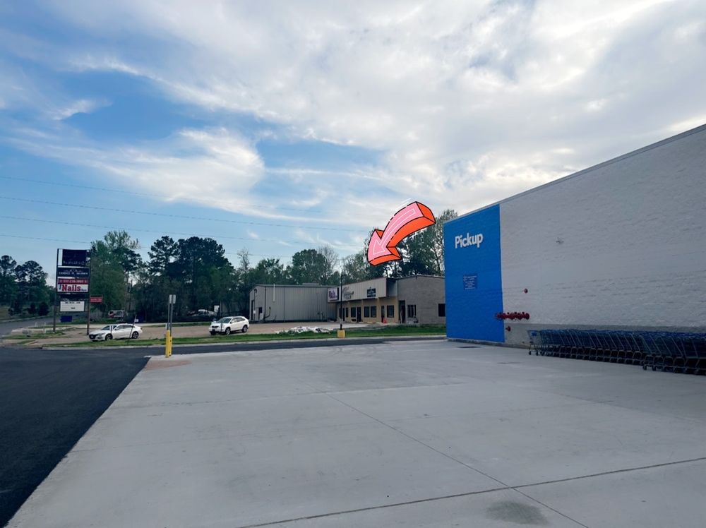 LEGENDS SMOKE & VAPE Updated September 2024 16 Photos 2500 McRae