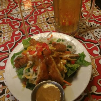 Chili's Bar and Grill - Chili's Megamall Cold Beer + Salad. Yes, this is what I call a healthy meal :) - Bars Near Me - Mandaluyong, NCR