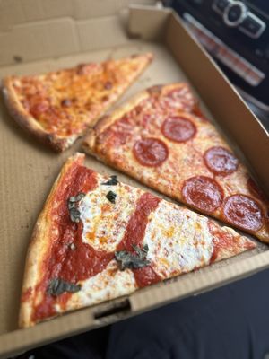 Santoro's Pizzeria by null