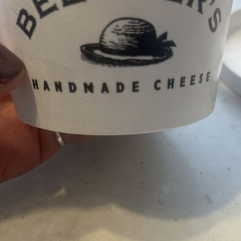 Beechers Handmade Cheese - Delicious, cheesy man 'n cheese. - Cheese Shops Near Me - SeaTac, Washington