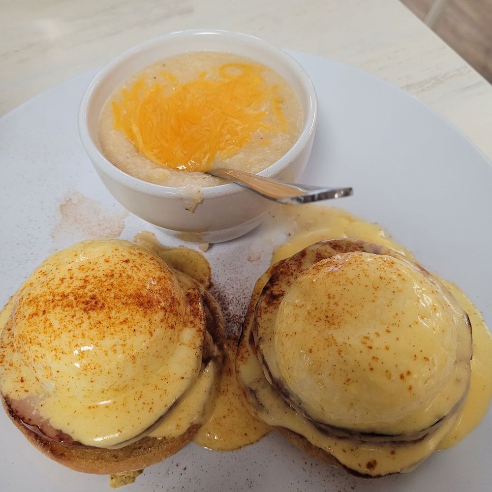 The Boca Beach House - Eggs Benedict with cheesy grits - Breakfast & Brunch Near Me - Boca Raton, Florida The Boca Beach House - Eggs Benedict with cheesy grits - Breakfast & Brunch Near Me - Boca Raton, Florida
