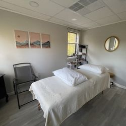 New England Family Acupuncture - Treatment room