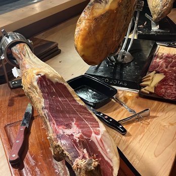 Casa Juancho - Jamón station - Spanish Near Me - Miami, Florida