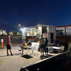 Dubbs Pub - Food truck in the front parking lot