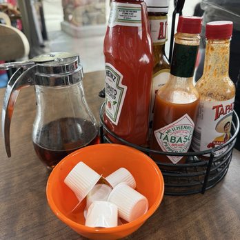 Sunny on South - Inside - Breakfast & Brunch Near Me - Cerritos, California Sunny on South - Inside - Breakfast & Brunch Near Me - Cerritos, California
