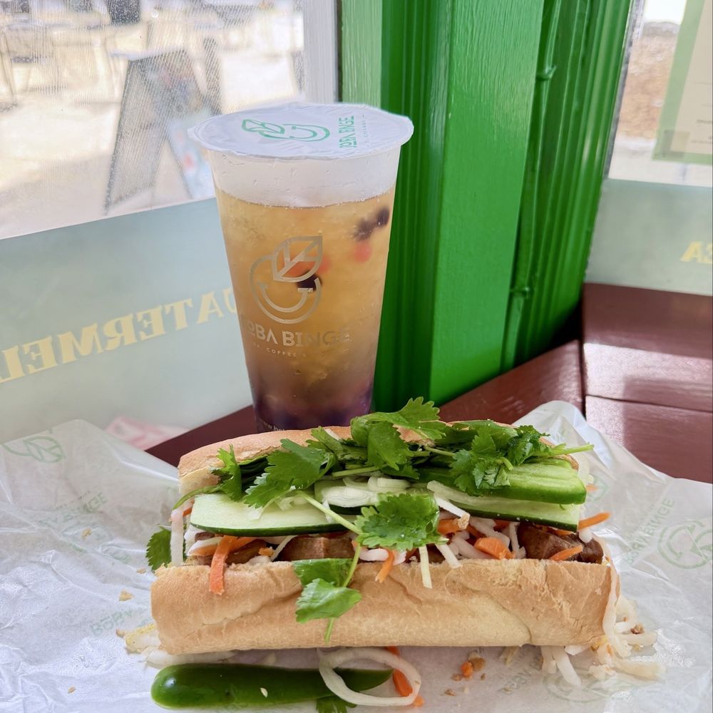summer sunset tea & Lemongrass Tofu Banh Mi (Vegan)