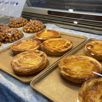 Mike's Pastry - Bakeries Near Me - Boston, Massachusetts Mike's Pastry - Bakeries Near Me - Boston, Massachusetts