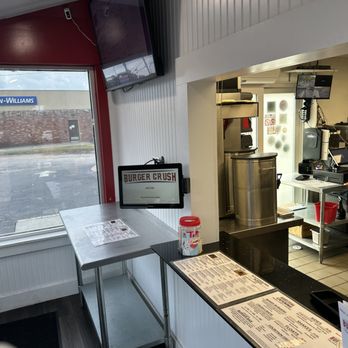 Burger Crush - Inside - Burgers Near Me - Smyrna, Georgia