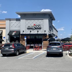 Huey Magoo's Chicken Tenders - Lady Lake - Restaurant building
