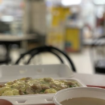 Pacific Plaza - Swirl egg & diced chicken on rice from Taikoo Yummy Food $9.25 incl soup 滑疍雞粒飯 - Shopping Centers Near Me - Richmond, British Columbia