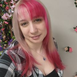 Carmela's Hair Salon - Pink and blonde hair! Came out amazing!