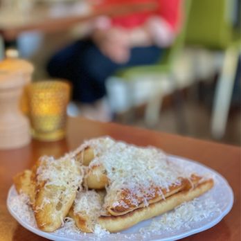 Cocorico - Garlic Bread - Cocktail Bars Near Me - Ashland, Oregon
