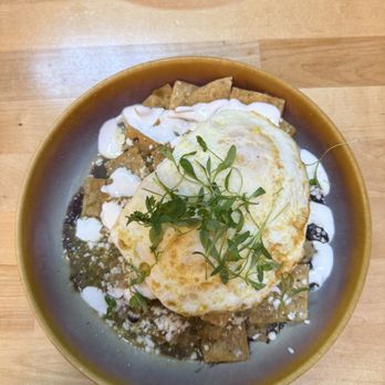 Eggy’s Neighborhood Kitchen - Chilaquiles verdes - Breakfast & Brunch Near Me - Berkeley, California Eggy’s Neighborhood Kitchen - Chilaquiles verdes - Breakfast & Brunch Near Me - Berkeley, California