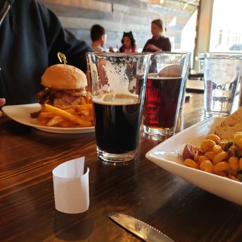 Iron Tap - Burger - New American Near Me - Waconia, Minnesota