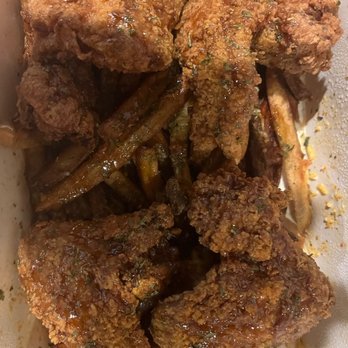 French Frie Factory - Garlic Honey chicken wings and fries - Fast Food Near Me - St. Louis, Missouri French Frie Factory - Garlic Honey chicken wings and fries - Fast Food Near Me - St. Louis, Missouri
