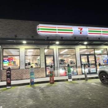 7-Eleven - 12/28/25 - Convenience Stores Near Me - Fife, Washington 7-Eleven - 12/28/25 - Convenience Stores Near Me - Fife, Washington