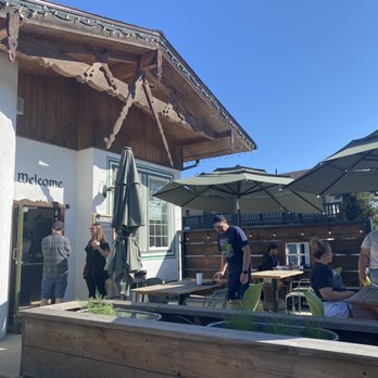 Argonaut Coffee & Biscuits - Outside patio - Coffee & Tea Near Me - Leavenworth, Washington