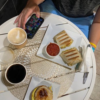 Da' HI Brew - Breakfast Burrito & Snadwhich on an English Muffin - Coffee & Tea Near Me - Honolulu, Hawaii