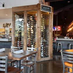 The Creek Eatery - Wine and drink selection