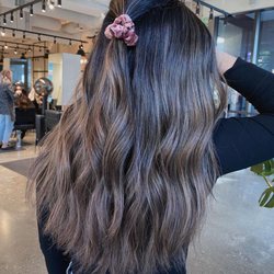 Salon 44