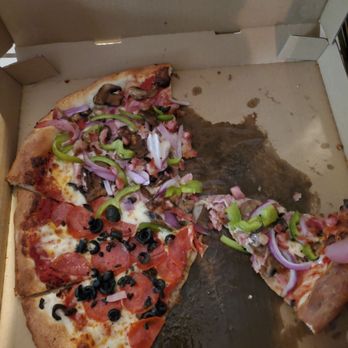 Pizza Plus - Greasy and just shit - Pizza Near Me - Linden, California