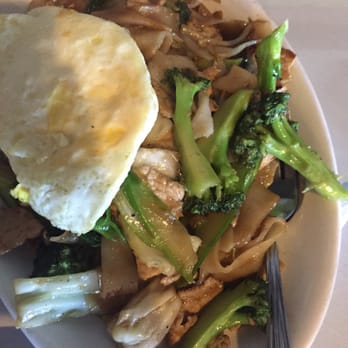Chez Sovan - Fried rice noodle - Cambodian Near Me - San Jose, California