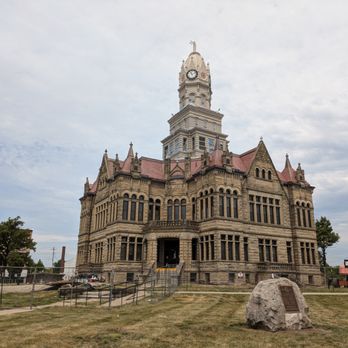 Edgar County Courthouse - Edgar County Courthouse, Paris - Courthouses Near Me - Paris, Illinois Edgar County Courthouse - Edgar County Courthouse, Paris - Courthouses Near Me - Paris, Illinois