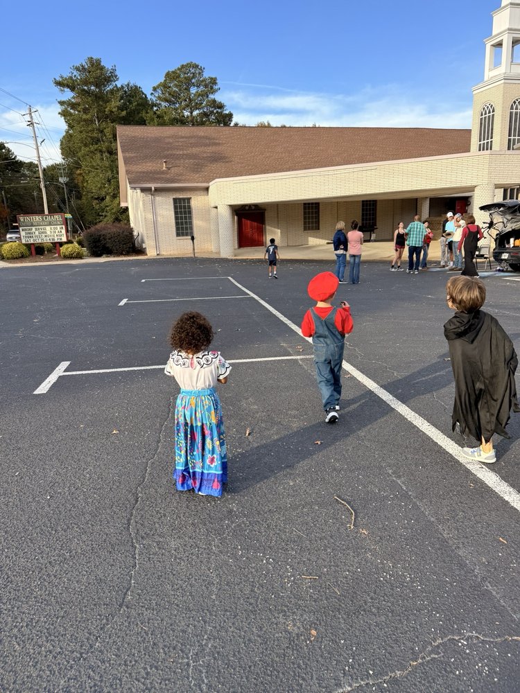 Winters Chapel Umc Preschool Logo