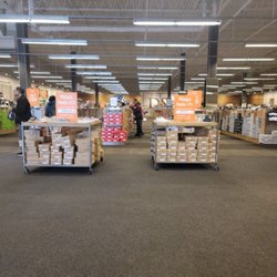 DSW Designer Shoe Warehouse