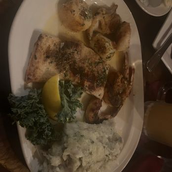 Aberdeen Barn - Seafood platter - Seafood Near Me - Williamsburg, Virginia