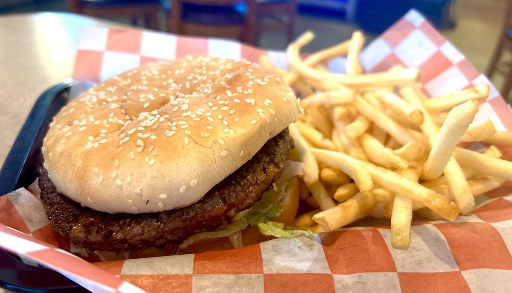BoatHouse Cafe & Grille