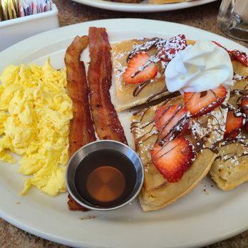 Diamond Cafe - Belgium Waffles with Nutella, strawberries, 2 bacon and eggs (I chose scrambled) - Cafes Near Me - San Francisco, California Diamond Cafe - Belgium Waffles with Nutella, strawberries, 2 bacon and eggs (I chose scrambled) - Cafes Near Me - San Francisco, California
