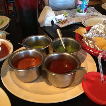 Los Carboncitos - They bring every table sauces and lime slices. - Tacos Near Me - Denver, Colorado